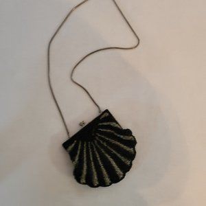 Walborg Bag - Black and Silver Clamshell